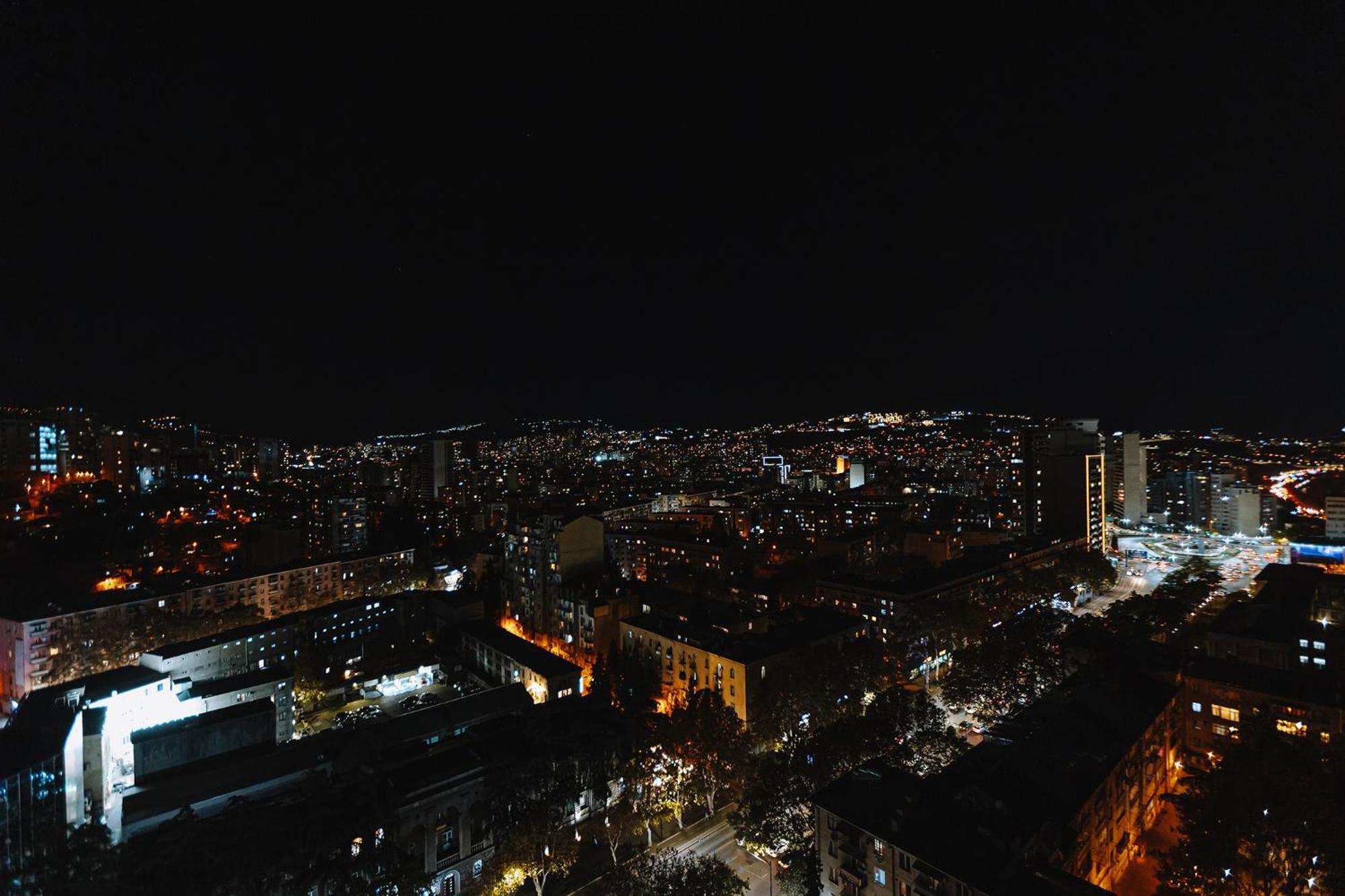 Hotel Sky Station Tbilisi Buitenkant foto