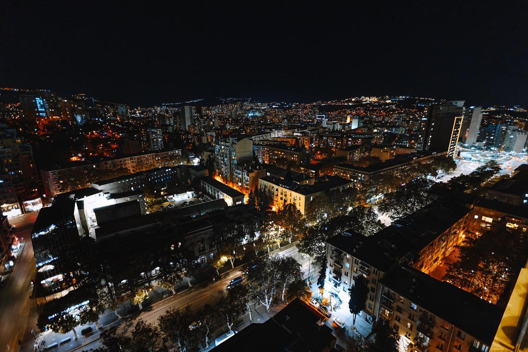 Hotel Sky Station Tbilisi Buitenkant foto