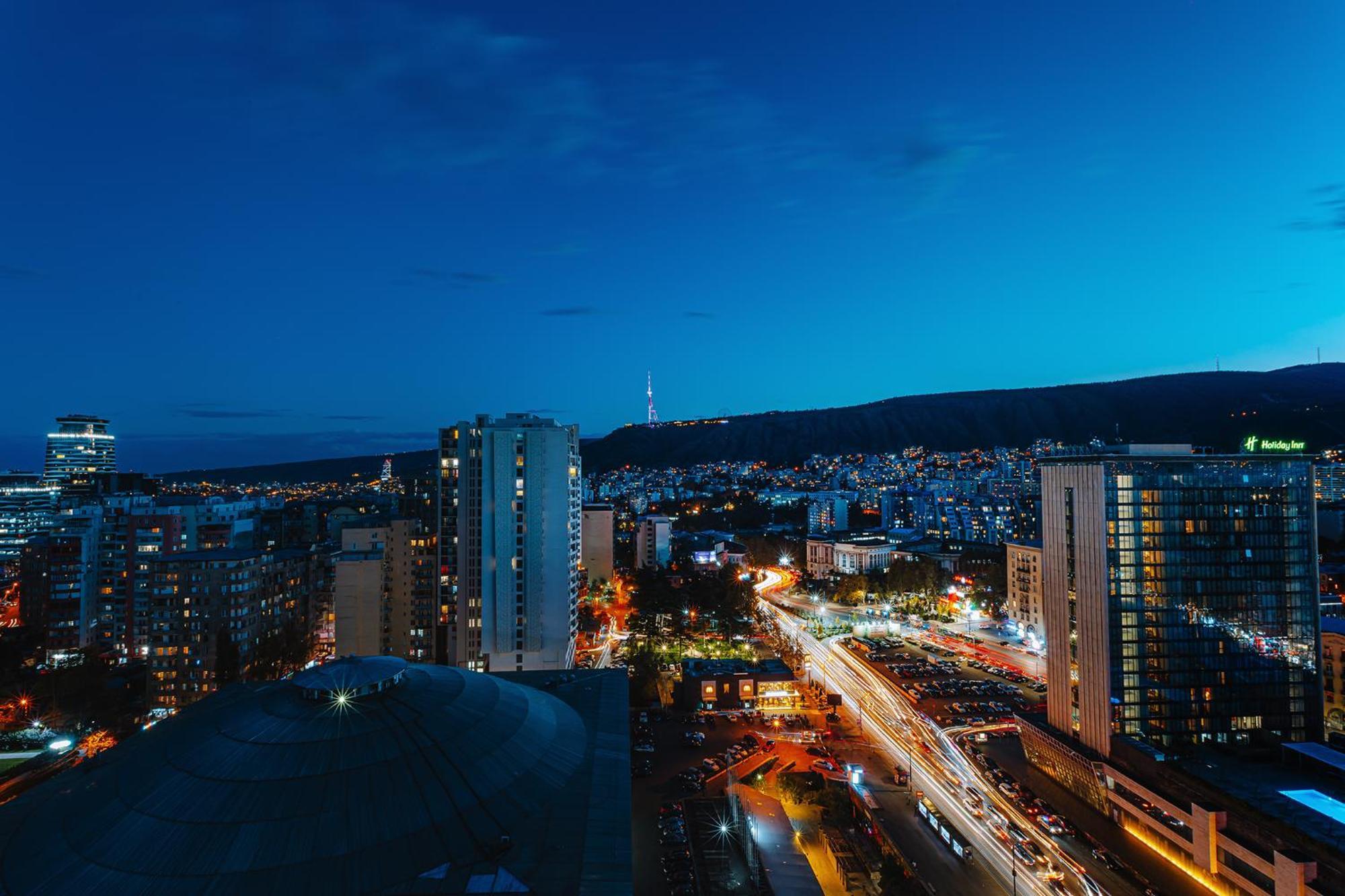 Hotel Sky Station Tbilisi Buitenkant foto