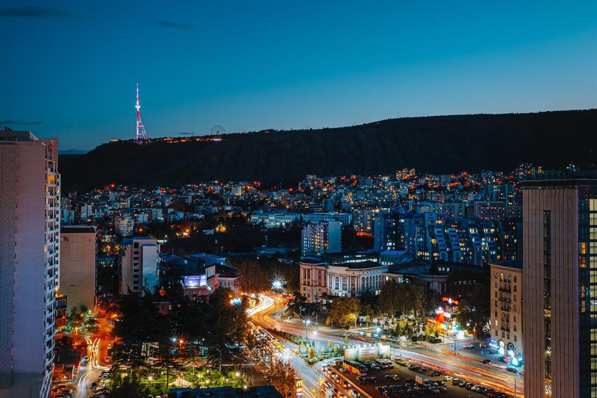 Hotel Sky Station Tbilisi Buitenkant foto