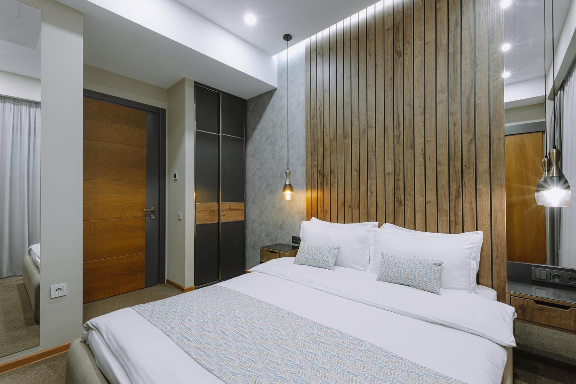 Hotel Sky Station Tbilisi Buitenkant foto